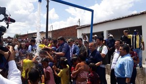Bolsonaro inaugura etapa do Canal do Sertão em Alagoas