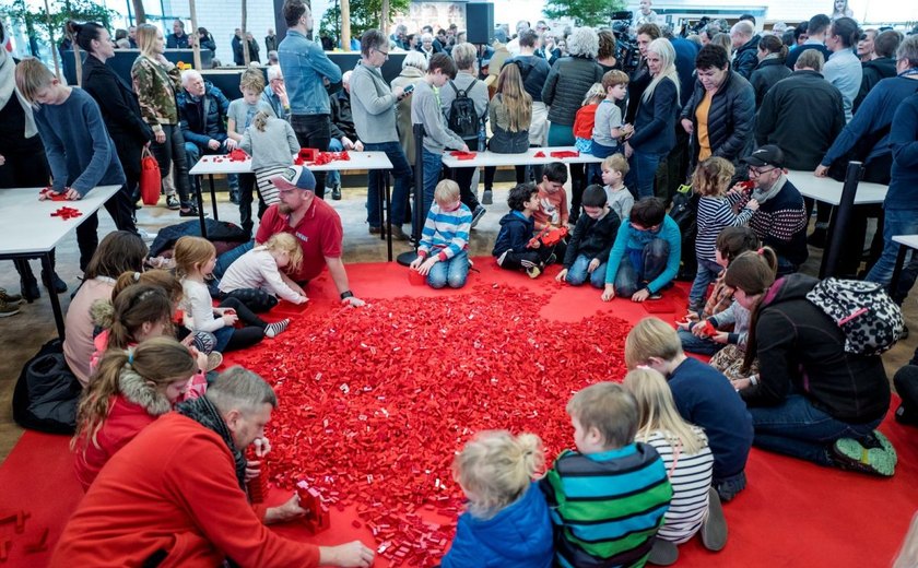 Lego comemora na Dinamarca 60 anos de seus famosos blocos de montar