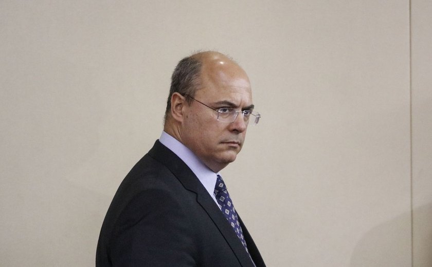 STJ afasta Witzel do governo do Rio e decreta prisão de pastor Everaldo