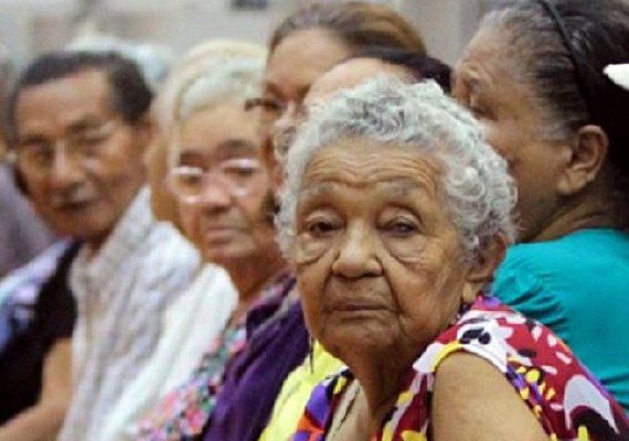 InfoGripe: aumentam as internações de idosos por Covid-19