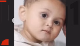 Bebê de um ano morre após ser atropelado enquanto brincava com a família; motorista dirigia em alta velocidade
