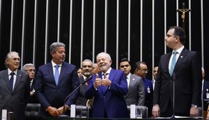 Democracia foi a grande vitoriosa, diz Lula em discurso de posse