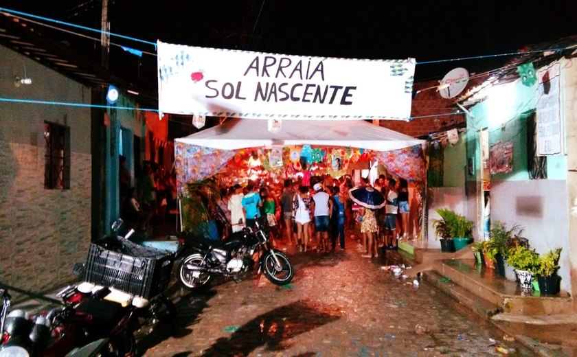 Cine Memórias reúne audiovisual, escuta e cortejo no bairro de Jaraguá