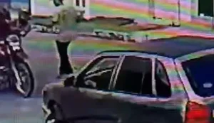 Casal é rendido por criminosos armados e tem motocicleta roubada em Atalaia