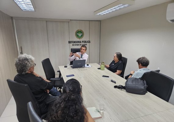 Defensoria recebe pesquisadores que atestam ligações de Fernandes Lima com o Quebra de Xangô de 1912