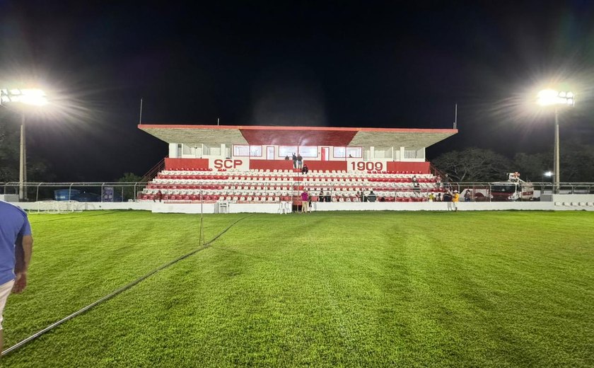 Penedense completa 115 anos com primeiro jogo à noite no Estádio Dr. Alfredo Leahy