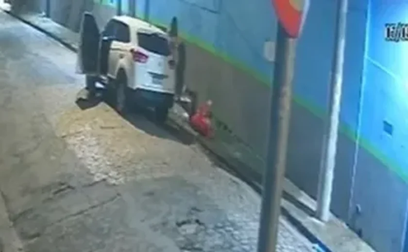 Garota de programa mata homem com facada após falta de pagamento