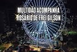 Multidão enfrenta chuva e lota orla de Pajuçara para oração com Frei Gilson