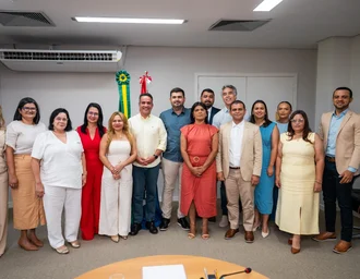 Paulo Dantas empossa 13 novos gerentes especiais de educação do biênio 2026-2027