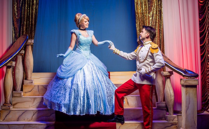 Peça “Cinderela e o sapatinho de cristal” promete trazer a magia do clássico da Disney para o palco do Teatro Gustavo Leite