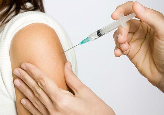 Saúde amplia vacinação de HPV para homens e mulheres até 26 anos