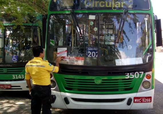 Operação Coletivo Seguro da SMTT remove sete ônibus por diversas irregularidades