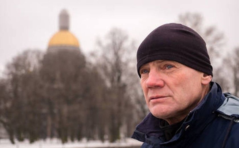 Após 24 mil km, aposentado russo conclui volta ao mundo a pé
