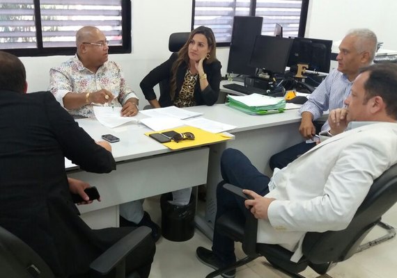Ministério Público de AL firma TAC para sepultamento de 42 corpos de indigentes