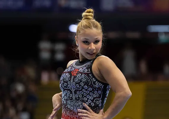 Flávia Saraiva fatura ouro na trave e no solo no Campeonato Brasileiro