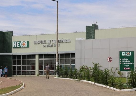 Hospital de Emergência do Agreste passa a oferecer serviço de hemodiálise