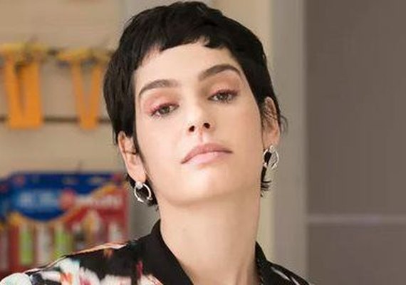 'A Lei do Amor': Após morte da mãe, Flávia cai em cilada e vira aliada de Tião