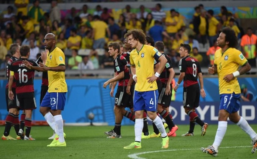Ozil diz que pediu desculpas a David Luiz após Alemanha aplicar 7x1