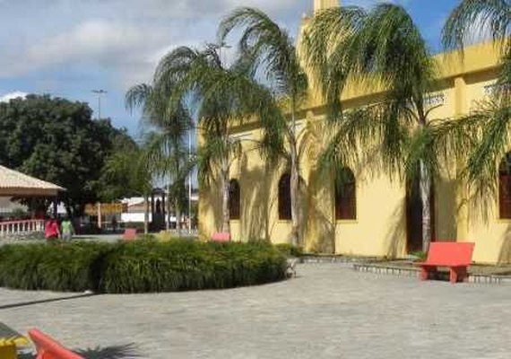 Homem é assassinado próximo à igreja católica em Teotônio Vilela
