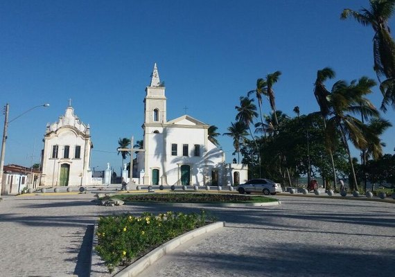 Largo da Igreja do Carmo é requalificado em Marechal Deodoro