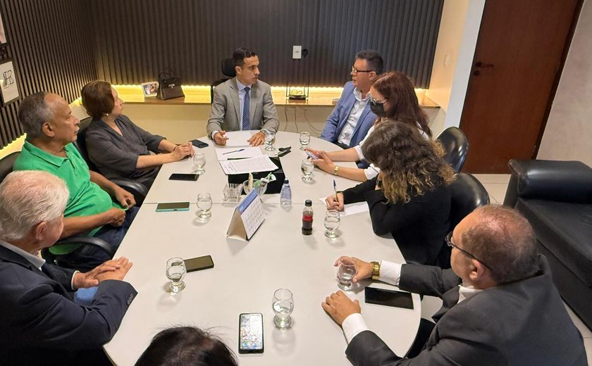 Em posse administrativa, Roberto Mendes inicia gestão à frente da APE/AL no biênio 2026/2028