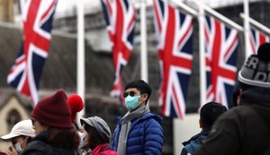 Londres adotará restrições mais duras para conter alta de Covid-19