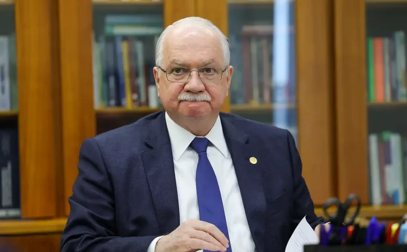 Caso Master: Edson Fachin se reúne com PF para tratar de citações a ministros