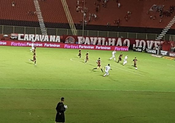 Vitória vira sobre a Ponte Preta em casa e se recupera na Série B