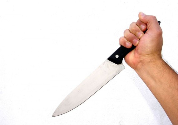 Sábado começa com homicídio por arma branca em Maceió