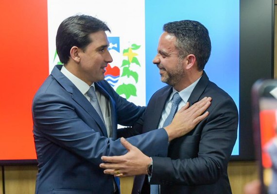 Paulo Dantas recebe ministro Silvio Costa para apresentar obras do aeroporto de Maragogi