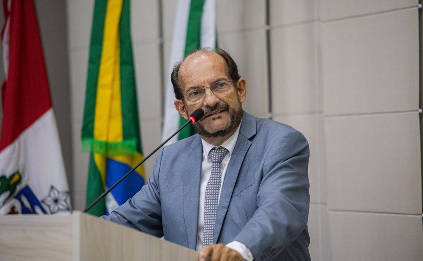 Vereador Dr. Cleber Costa propõe manutenção e adequação de calçadas no Centro de Maceió