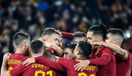 Jogadores da Roma abrem mão de quatro meses de salário