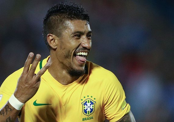 Site diz que Barcelona inicia negociações pelo volante Paulinho