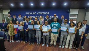 Circuito Câmara recebe turma de jovens adultos e idosos na 2ª edição do programa