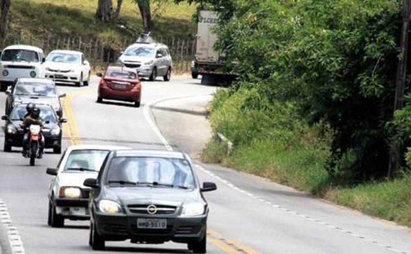 Devido a Réveillon, tráfego de veículos aumenta nas estradas alagoanas