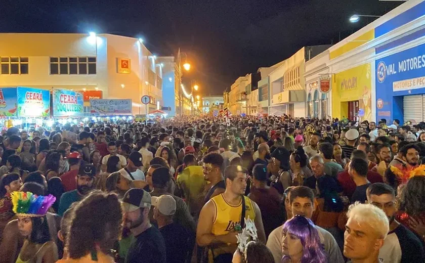 Jaraguá Folia espera 50 mil foliões nesta sexta-feira