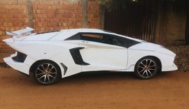 Mecânico transforma Uno 2002 em 'Lamborghini' e carro vira atração em MT