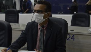 Vereador do PT discorda de oposição partidária a JHC
