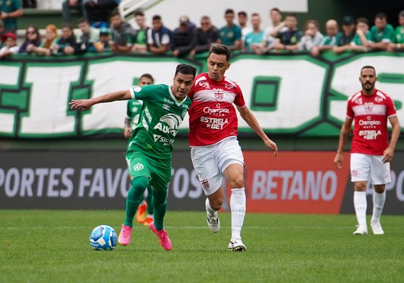 CRB perde para Chapecoense por 2 x 1 e se mantém na 12ª posição
