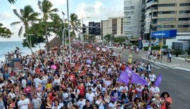 Protesto contra o candidato Jair Bolsonaro reúne milhares na orla de Maceió