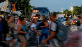 Empresas pagavam, em média, 15,8% mais a homens que a mulheres em 2023