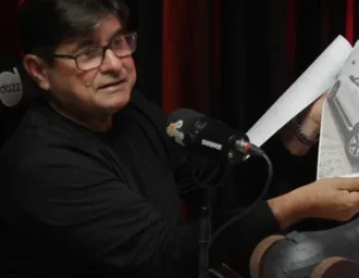 Ex-prefeito de Olivença é flagrado agredindo idosa em Olivença