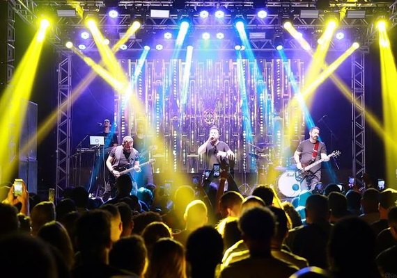 Bandas Catedral e Novo Som desembarcam em Maceió para show romântico