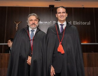 Juízes federais tomam posse como desembargadores eleitorais do TRE