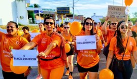 Caminhada reúne 200 pessoas em Arapiraca no combate à violência contra mulheres e meninas