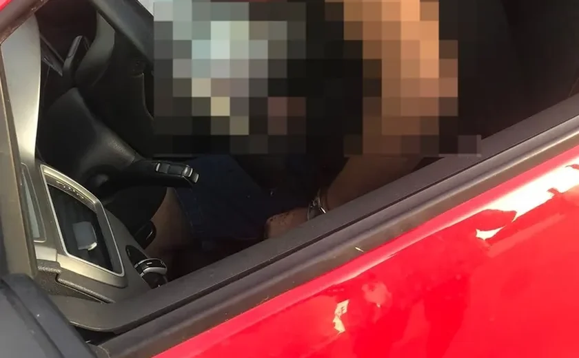 Motorista é morto dentro de veículo em povoado de Taquarana