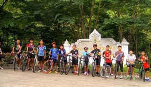 'Temos fome', diz um dos garotos ao ser encontrado em caverna na Tailândia