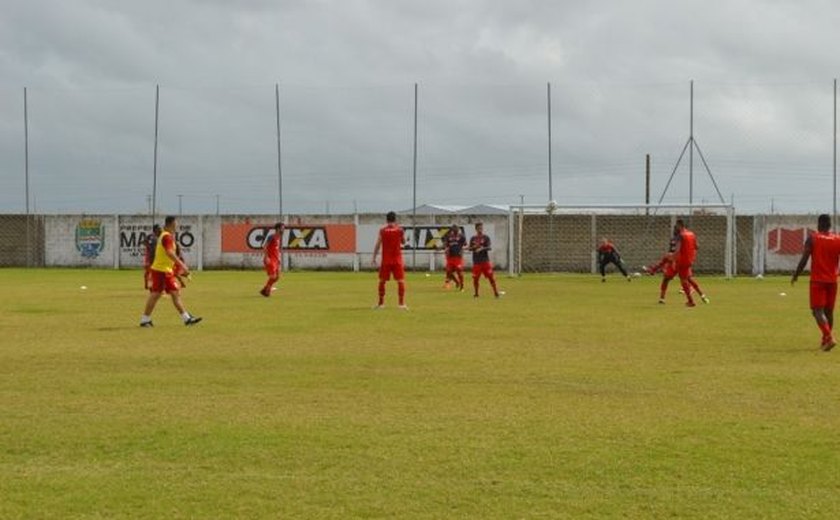 CRB relaciona 21 jogadores para enfrentar o Boa Esporte em Minas Gerais