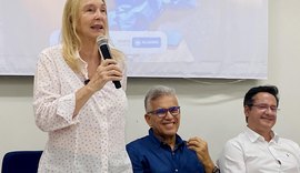 Projeto É a Minha Vez realiza entrega de certificados de cursos de capacitação