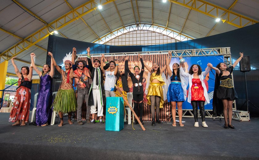Escolas estaduais participam do Festival Estudantil de Teatro de Alagoas